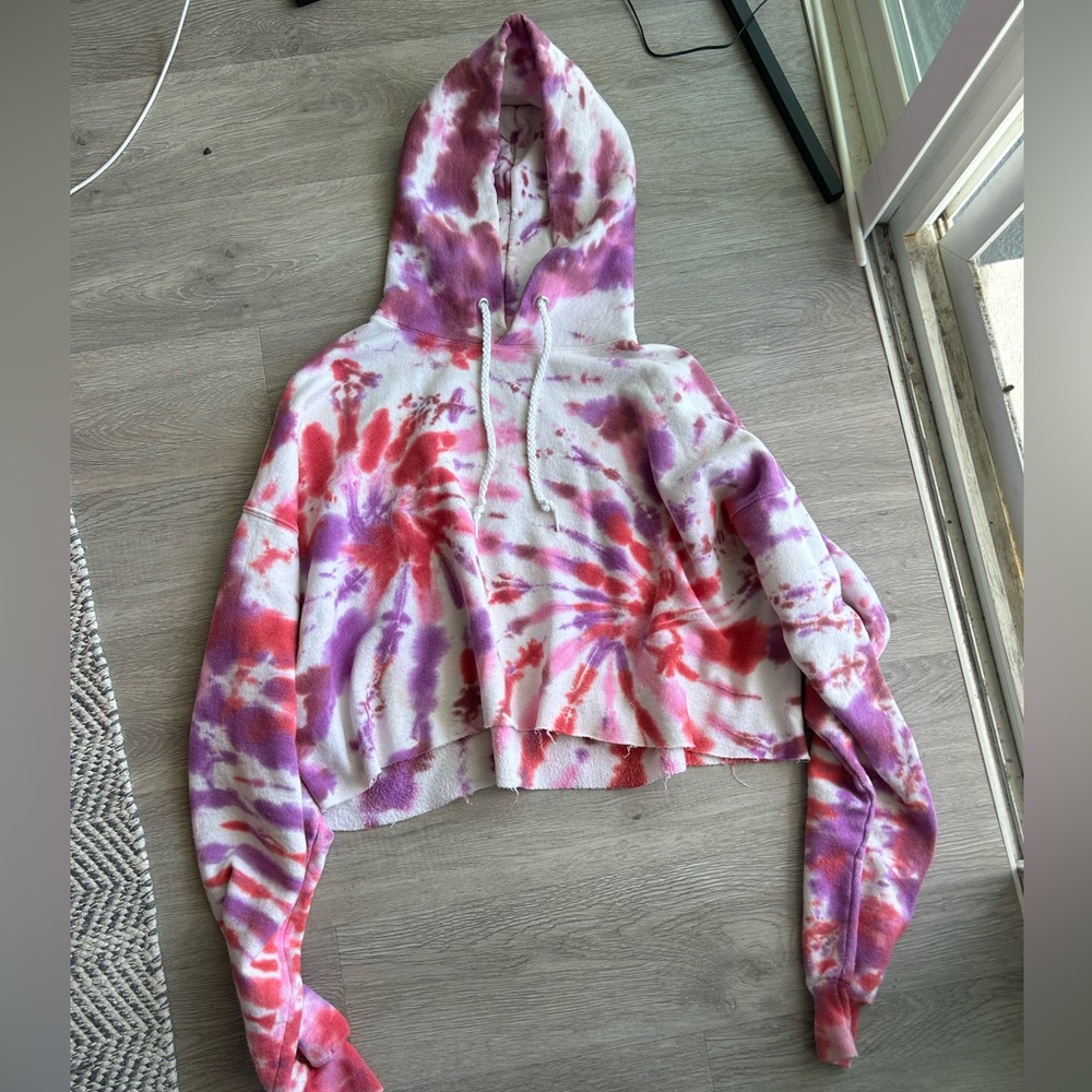 Tie-dye cropped sweatshirt